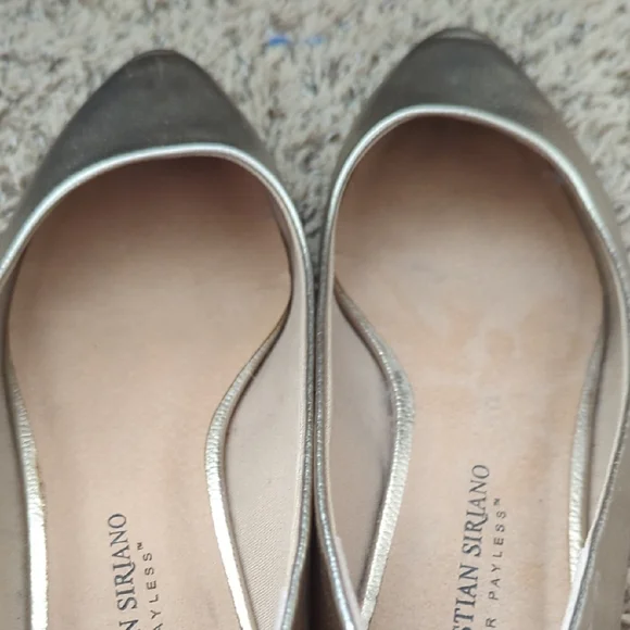 Christian Siriano Metallic Gold Flats - Picture 7 of 9